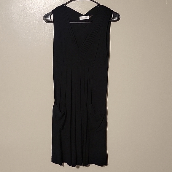 Calvin Klein Dresses & Skirts - Calvin Klein Mini V Neck Sleeveless Dress‎ Black Womens Size 2